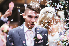 wedding-aisle-photo-confetti-celebration